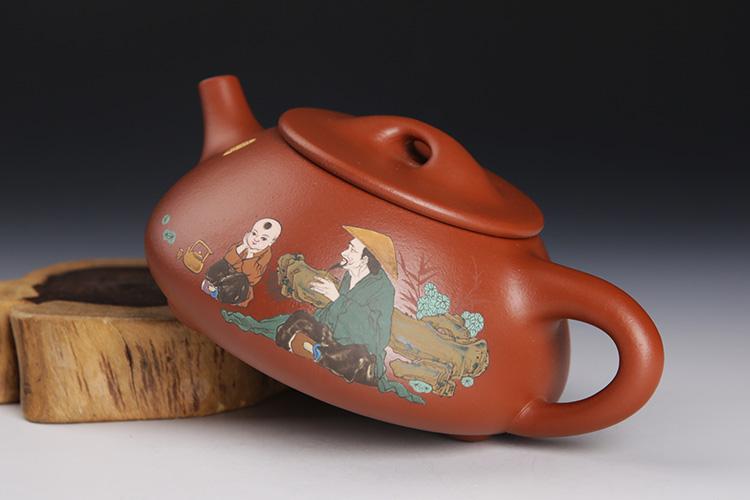 紫砂壶的彩绘艺术