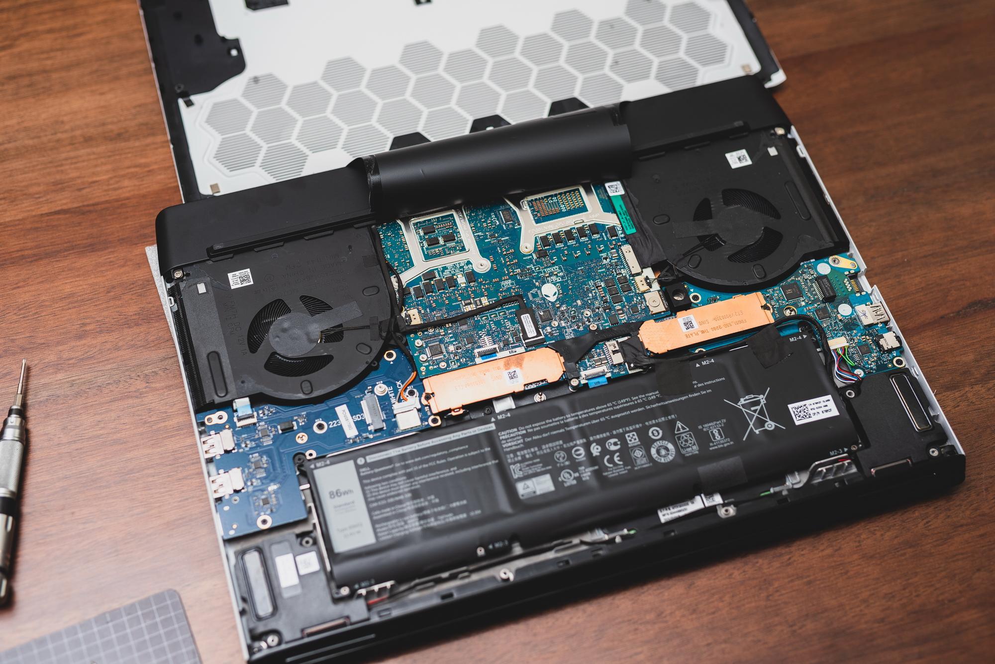 如何评价外星人alienwarem15m17r32020版