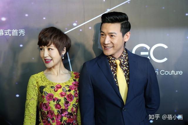 陆毅鲍蕾官宣照片 v2-1078c2be65a0f61f6ce298cdc946c084_r.jpg