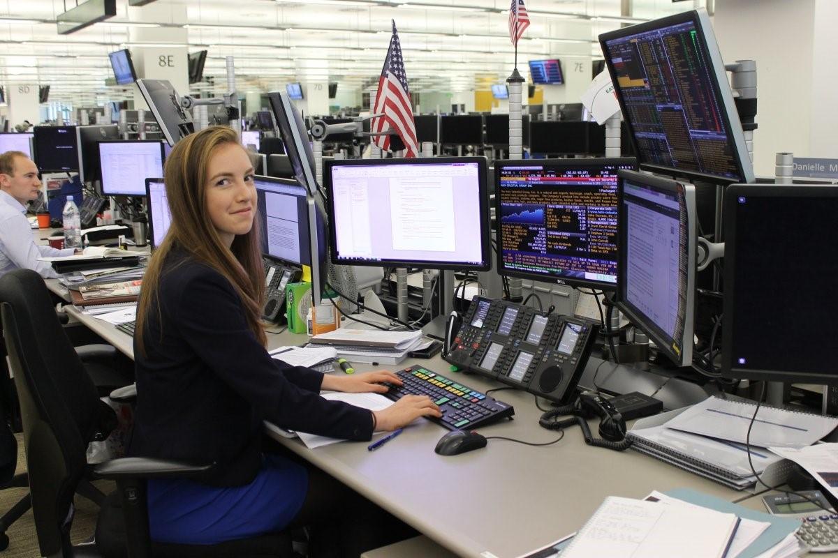 为何美国顶尖投行决定不再提供大二学生实习机会?