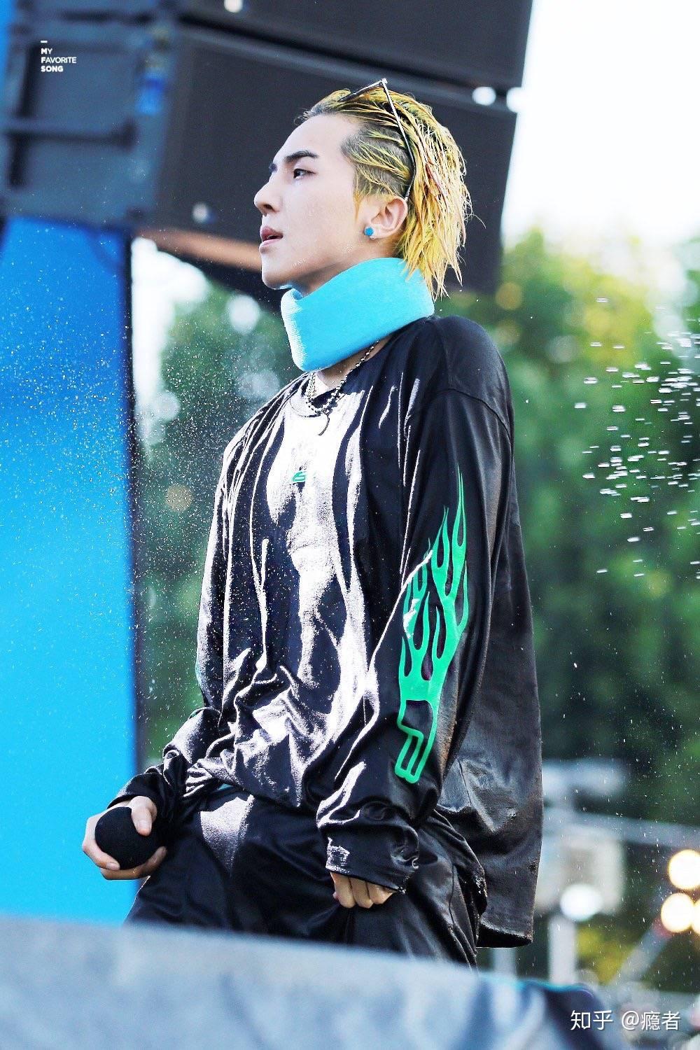 宋闵浩的穿衣风格为什么那么怪异