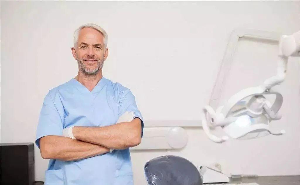 年收入过百万美国牙医为何收入这么高