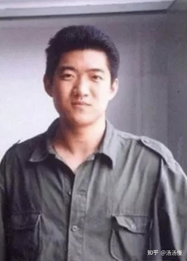 理想之城陈明昊：让鱼旦流泪，跟孟京辉演“王利发”，这才是顶流 知乎 
