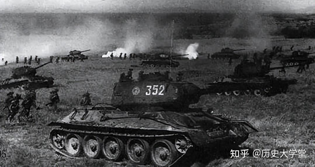 上图_ 第1机械化师的坦克在1955年的辽东半岛抗登陆演习第三,除了组建