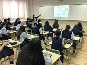 请输入图片描述