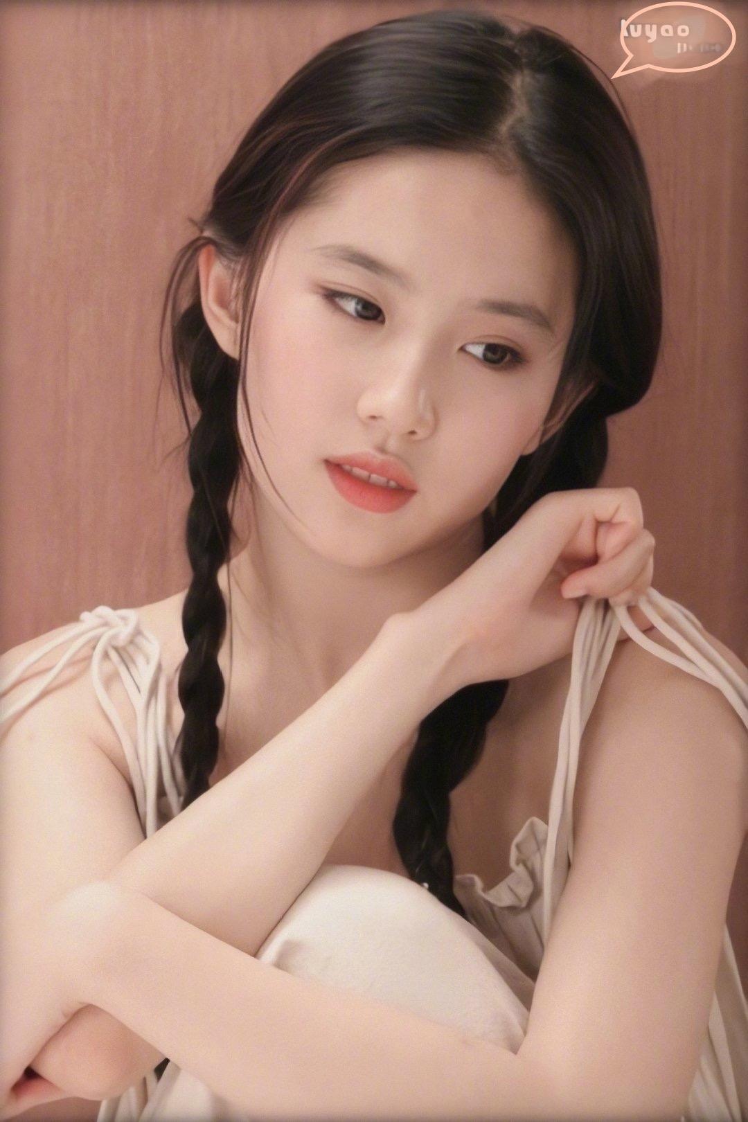 有没有刘亦菲的很少女的照片呀适合当头像的