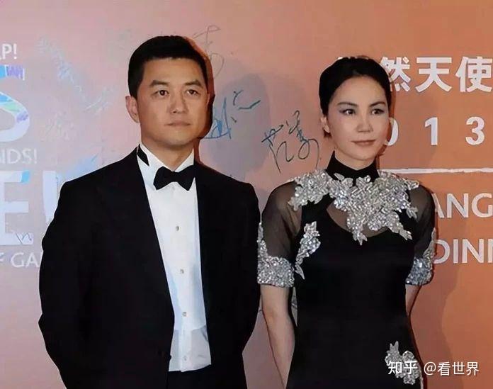 真相揭秘李亚鹏直播痛哭欠债4000万只是冰山一角