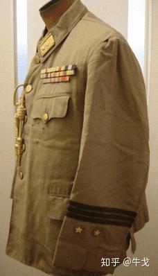 1943年之前与之后 侵华日军的军服是不一样的 知乎