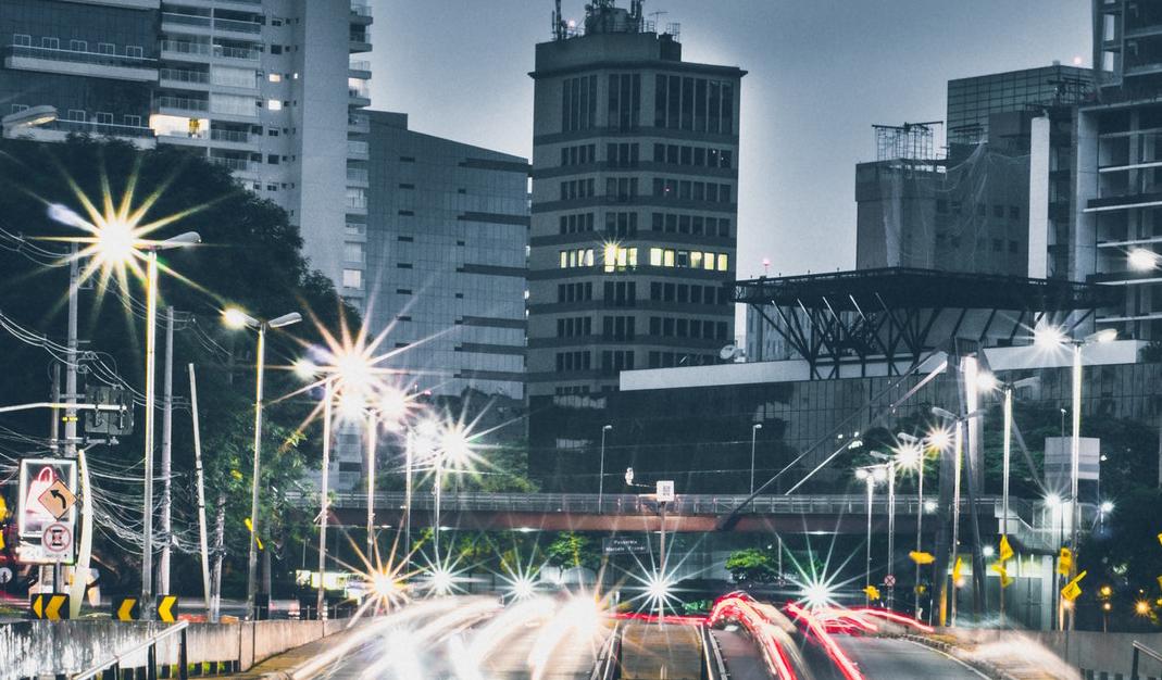 我国gdp变化节点分析_我国gdp总量变化图(2)