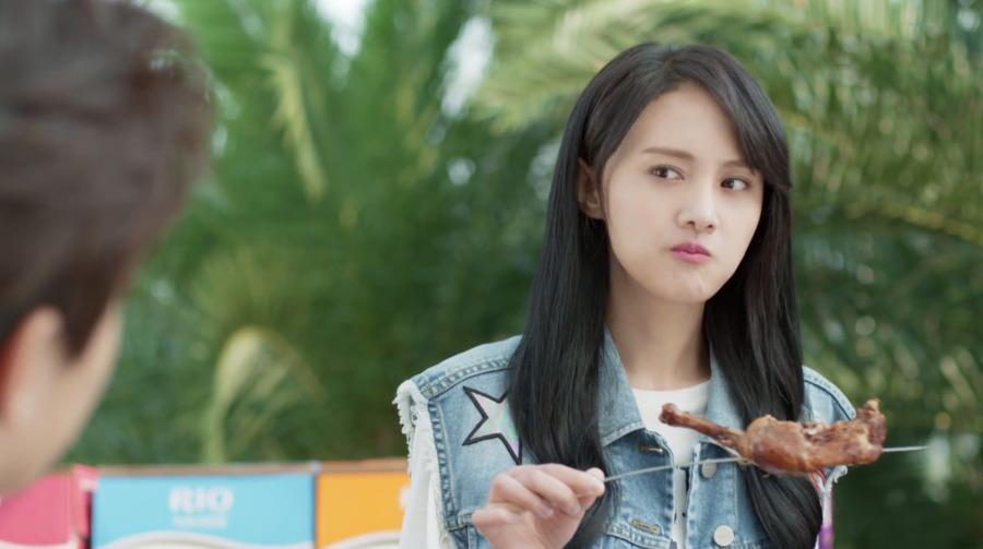 郑爽人设翻车曾出演的微微一笑很倾城会面临下架吗