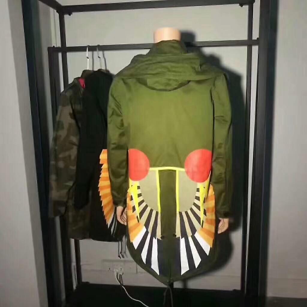 Chanel的衣服目前以中国的水平能仿出一模一