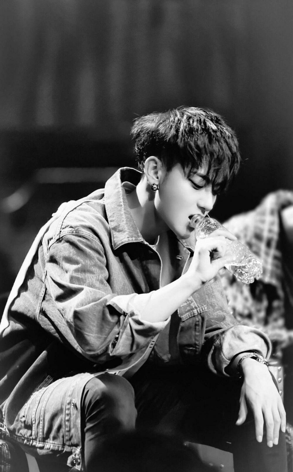 为什么觉得黄子韬的歌曲并不差?