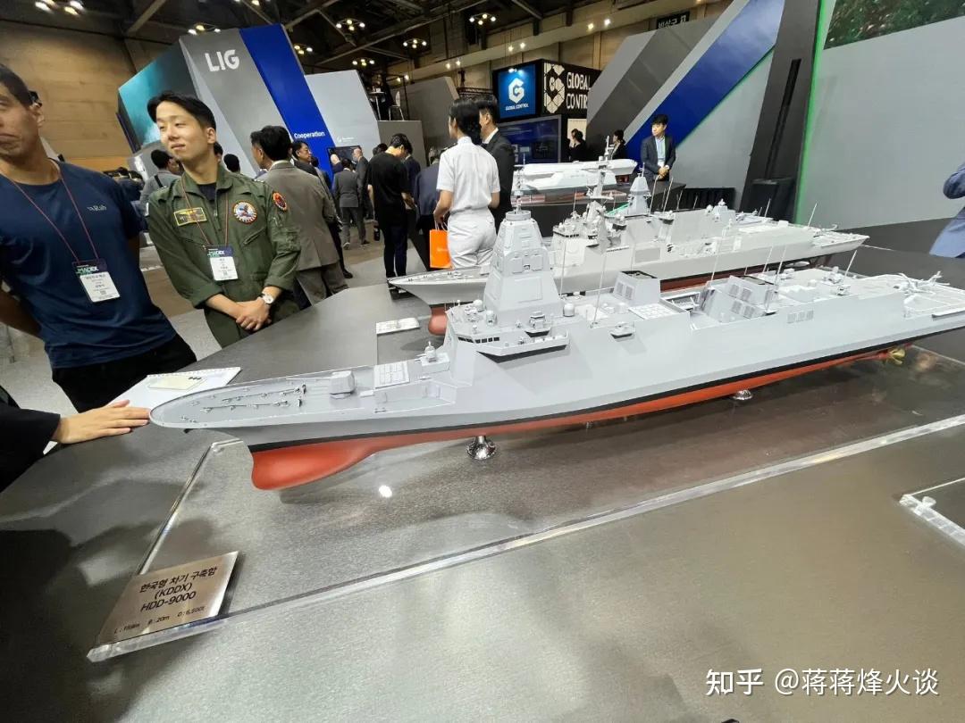 韩国展示HDF-6000护卫舰与KDDX驱逐舰，综合桅杆是亮点 - 知乎