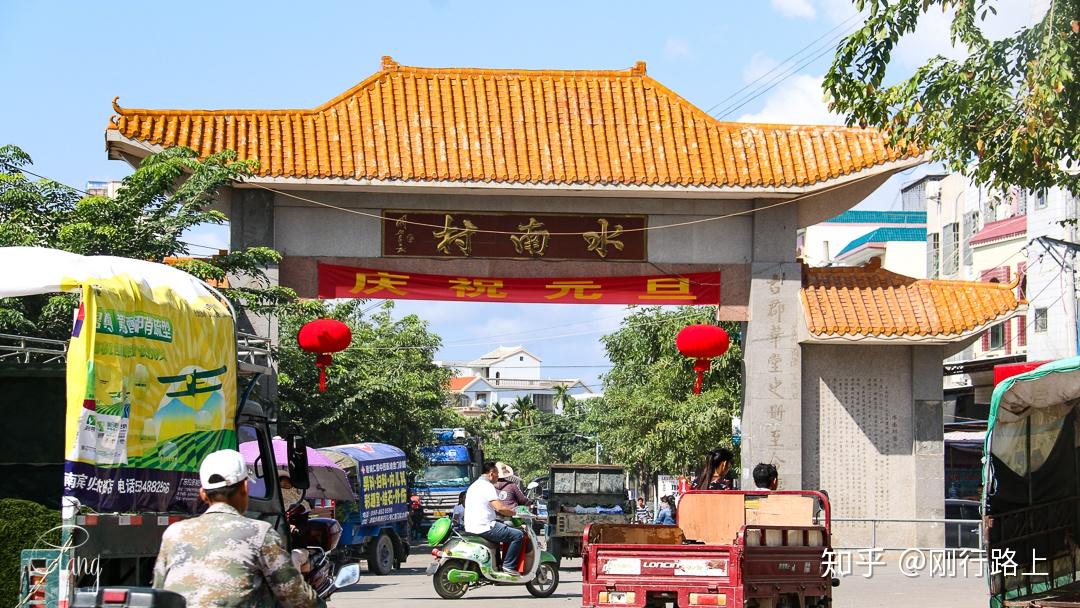 这个是古代崖州最高学府,也是一座中国最南的孔庙,被称为"天涯第一