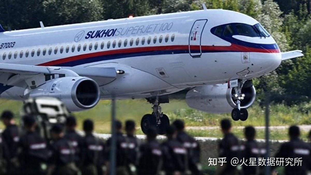 周五晚,俄罗斯引以为傲的ssj100超级喷气式客机在莫斯科坠毁