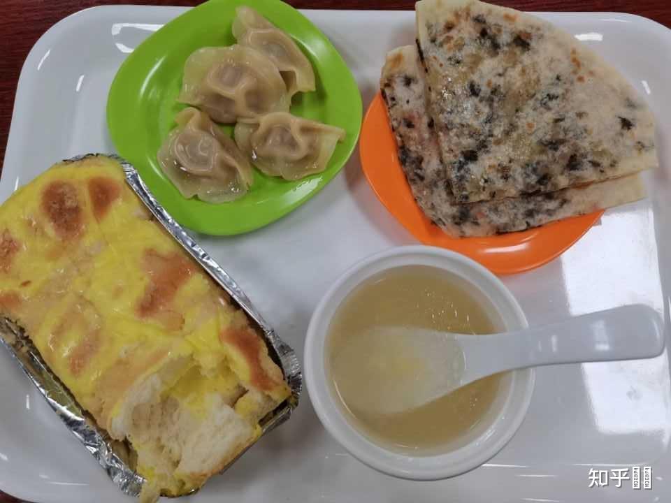 南京中医药大学食堂图片