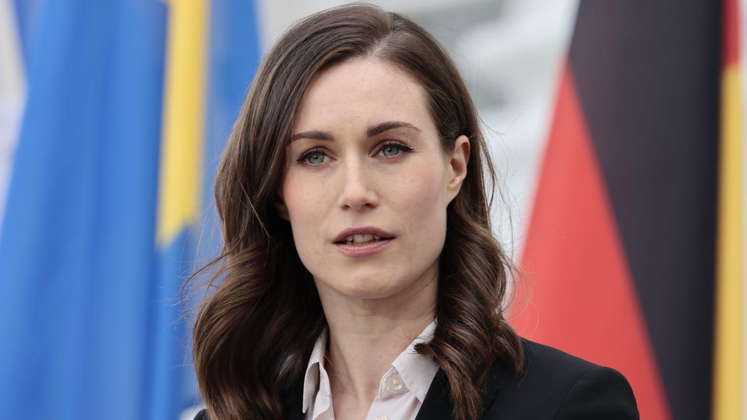 芬兰女总理马林在其总理官邸传出两名女子不雅照该事件对她的政治生涯