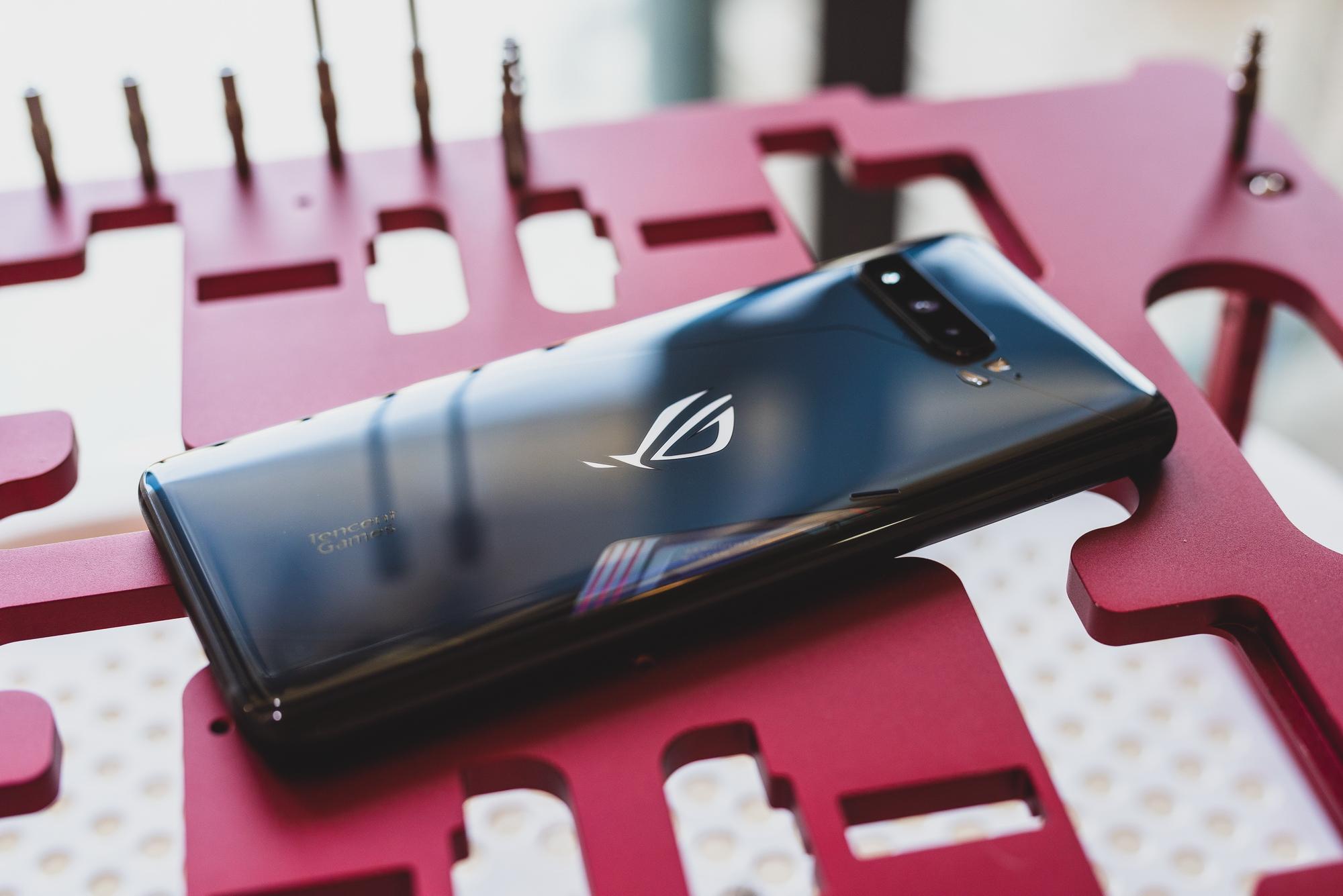 270hz采样率144hz刷新的新电竞手游利器rog游戏手机3快速体验