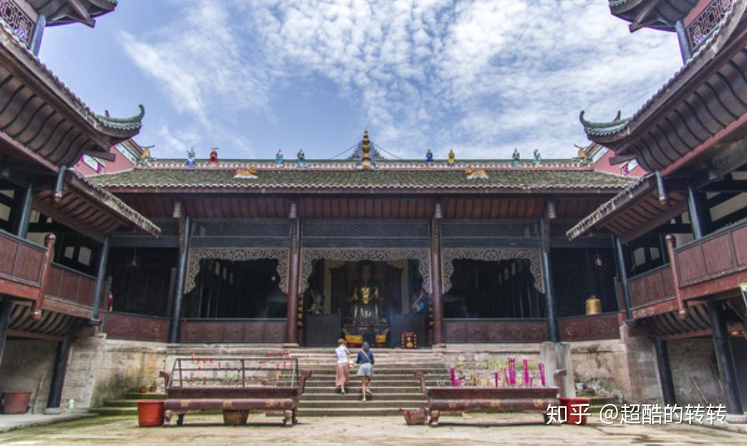 调皮的蛇仙三老爷