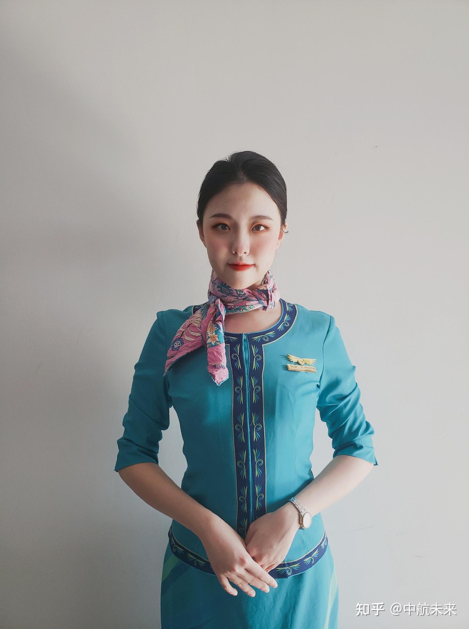 潘瑋柏宣布迎娶「內地最美空姐」Luna宣云：我現在很幸福 - 香港 TIMES