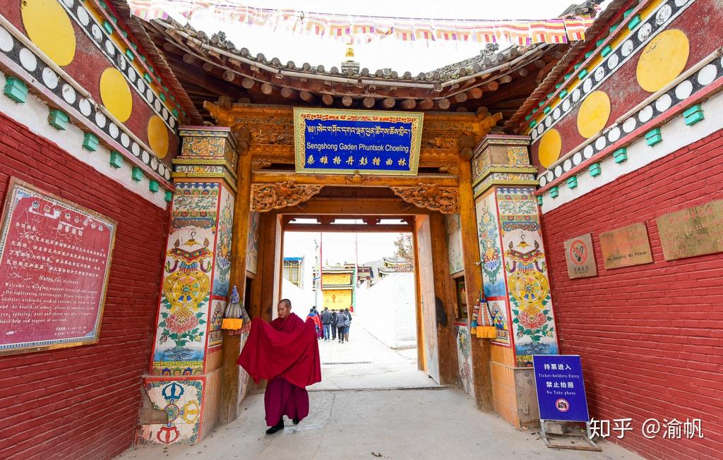 青海一座600多年的古寺被誉为热贡艺术摇篮你知道是哪里吗