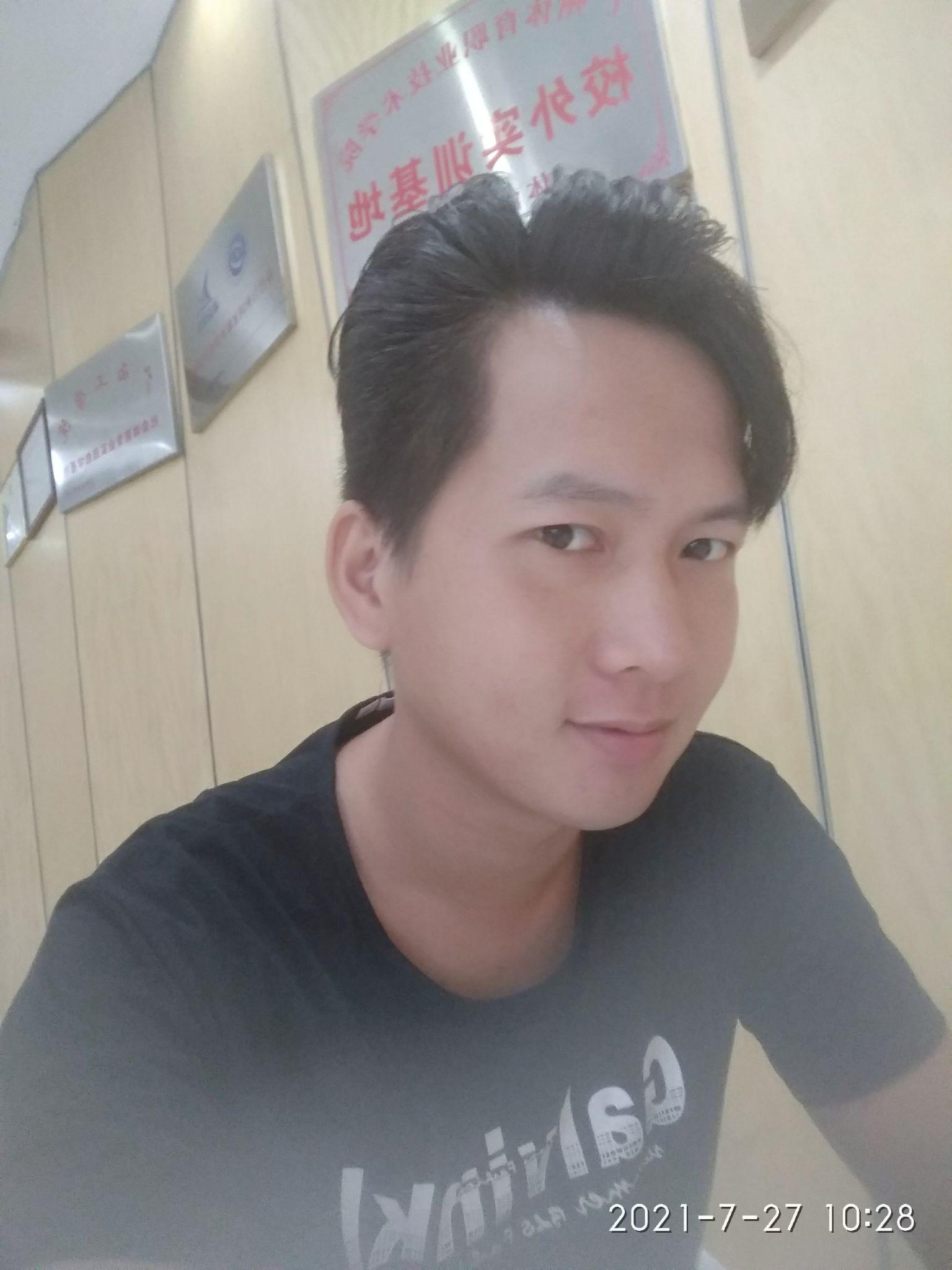 现实生活中男生颜值6分是什么样的