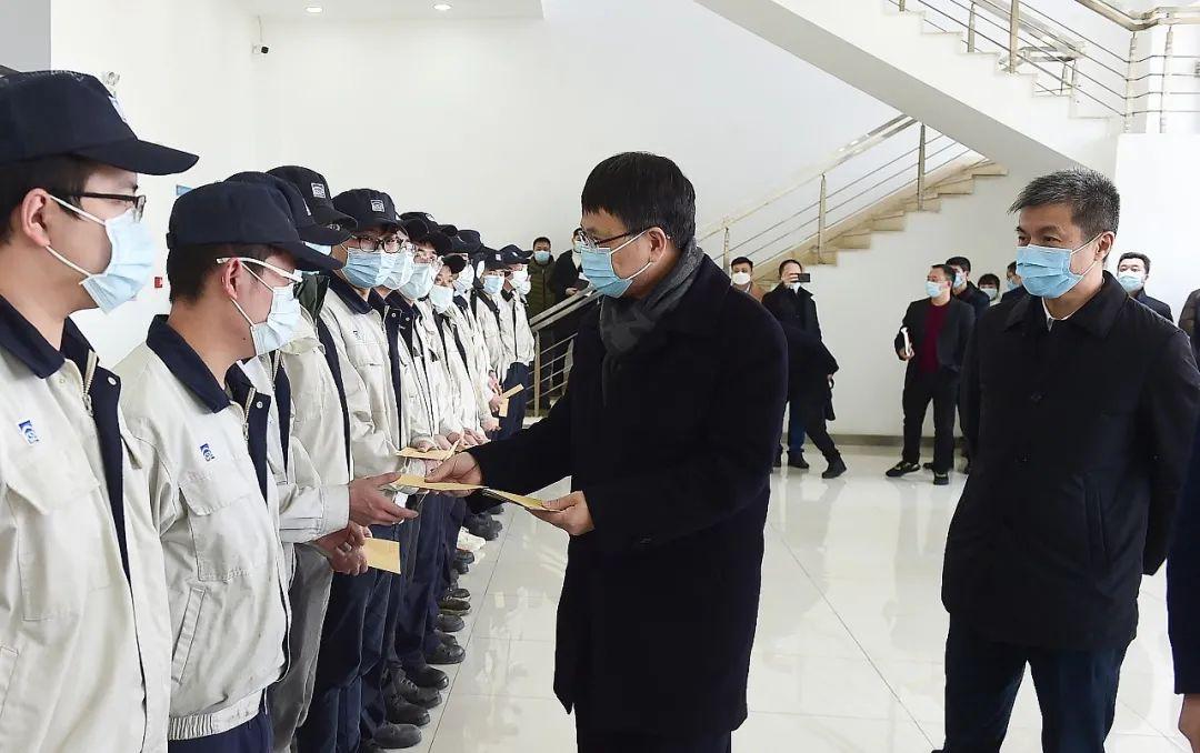 市人社局黨組書記,局長蘇鵬,四川天府新區黨工委副書記劉榮華參加活動