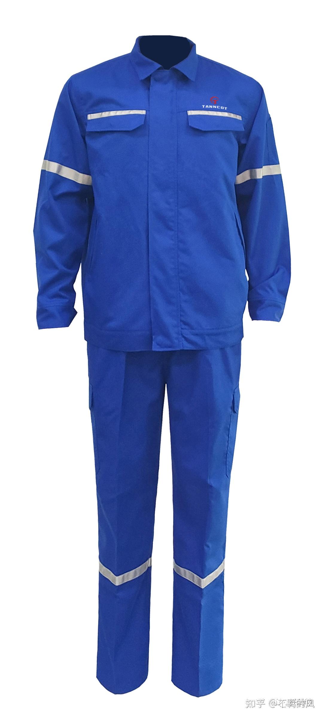 而关于纯棉工作服取代防静电服的使用,我们可以从两个维度来说明其