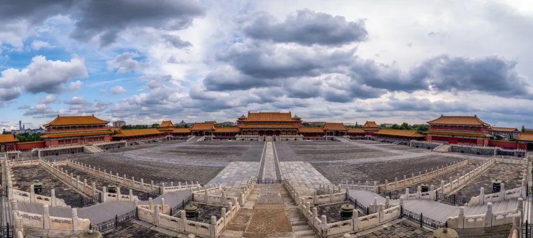 镜头丨GF20-35mm定格城市切片 视角宽广气势尽现 - 知乎