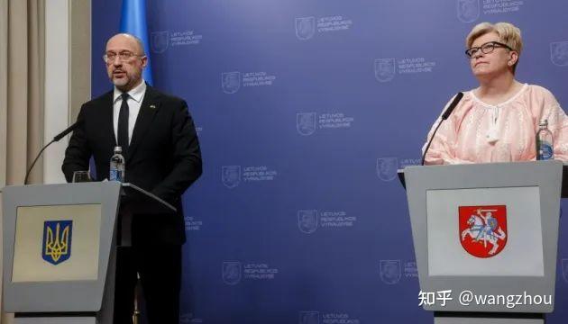 俄乌19架俄机毁伤包括3架tu95俄输油管被炸大坝决堤