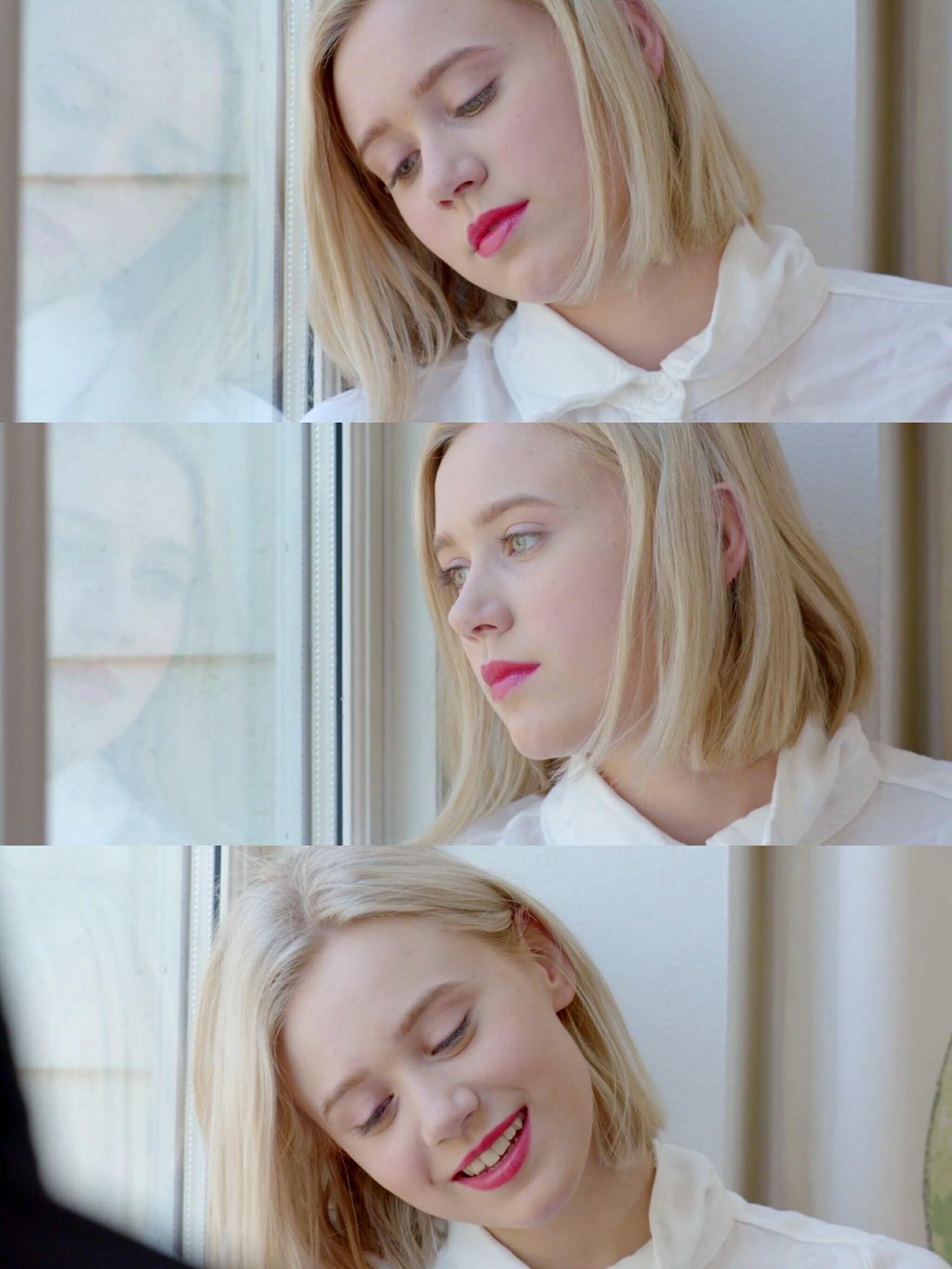 <p>     没有人提名挪威神剧skam里的女神noora吗.