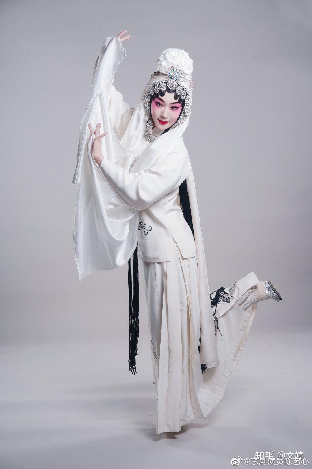 戏曲技艺中的跷功还有必要传承吗