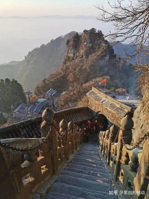 从武当山到荧山有多远