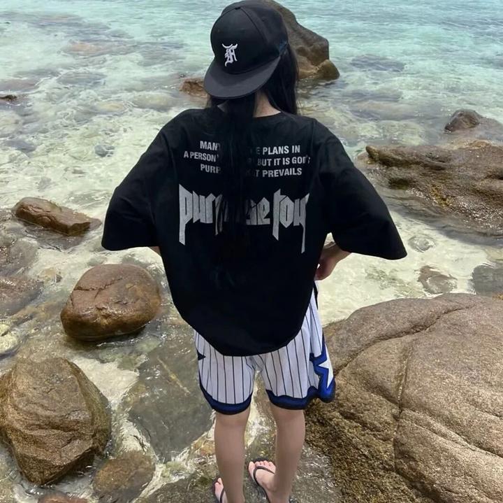 微信头像:高街女帝女生头像