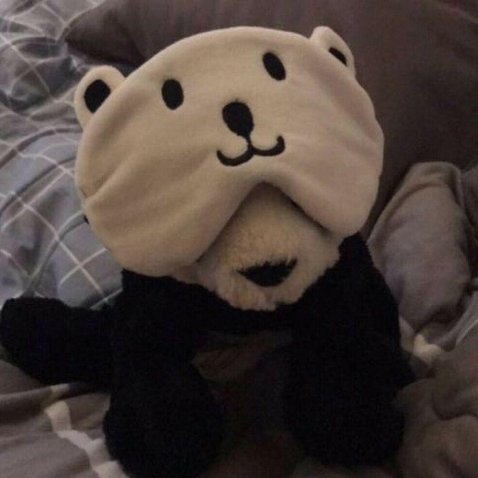 球球大佬给推荐一个正经中带着点沙雕严肃中带着点俏皮的头像吧球球了