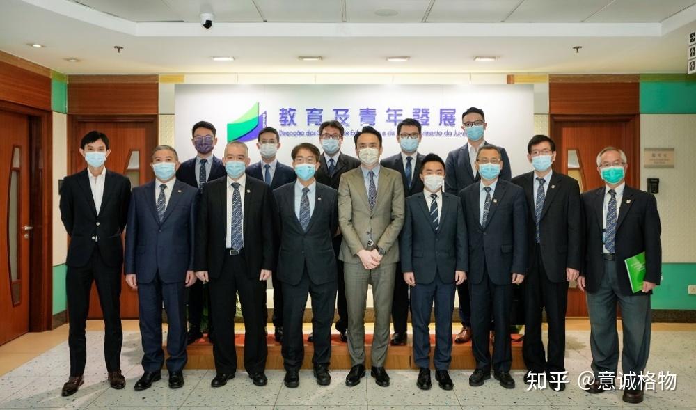 高等教育厅许嘉路厅长,学生厅余汉生代厅长,教研人员发展处黄达财处长