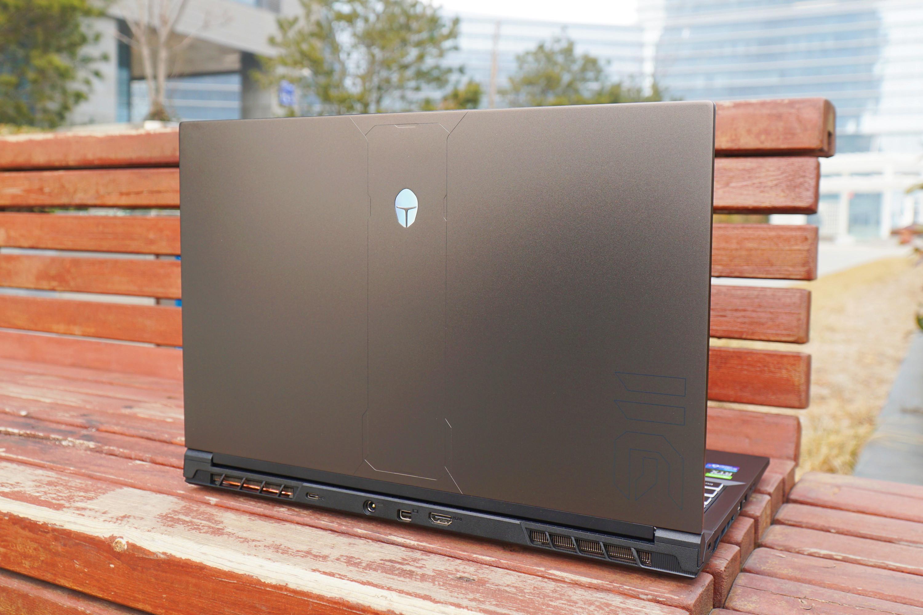 雷神911mt游戏本值得买吗