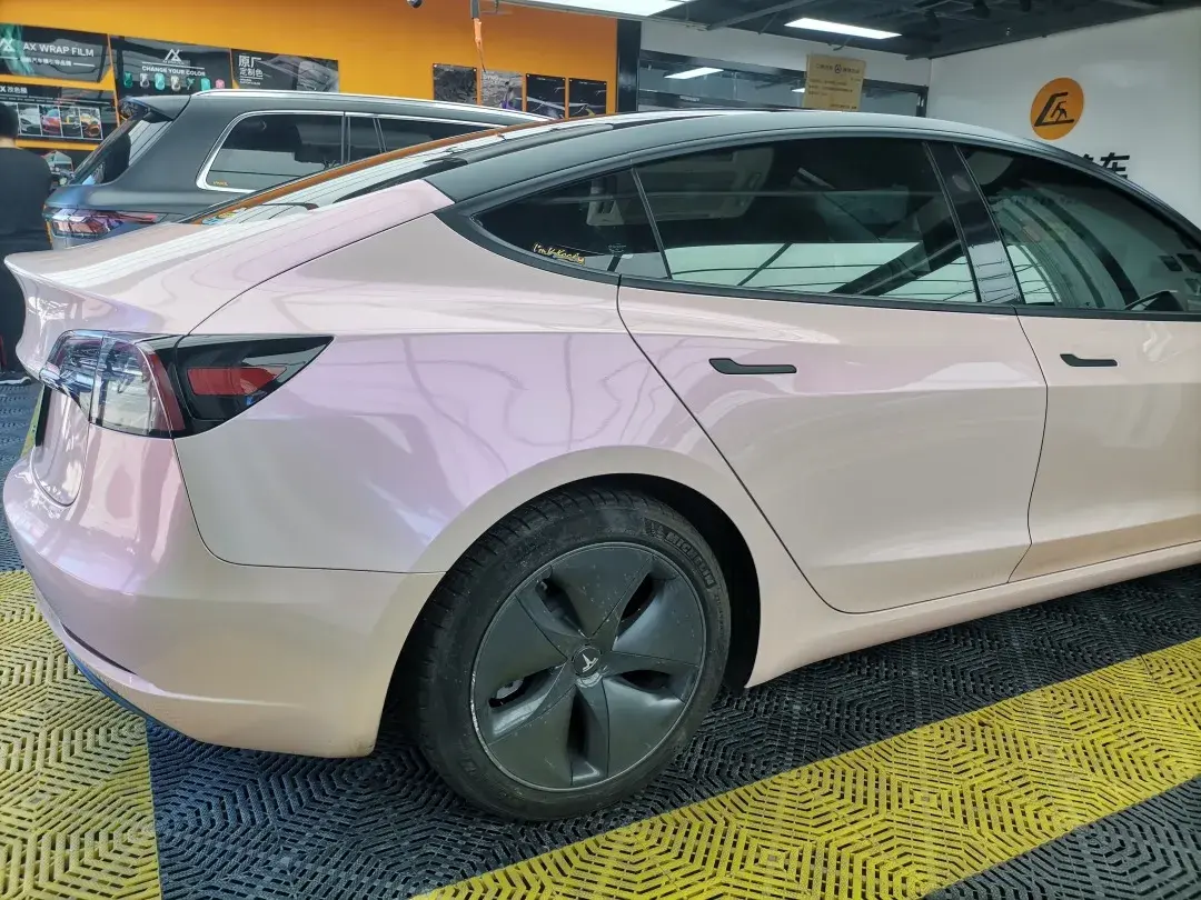 改色案例鉴赏特斯拉model3双色糖果胭脂粉贴膜改色