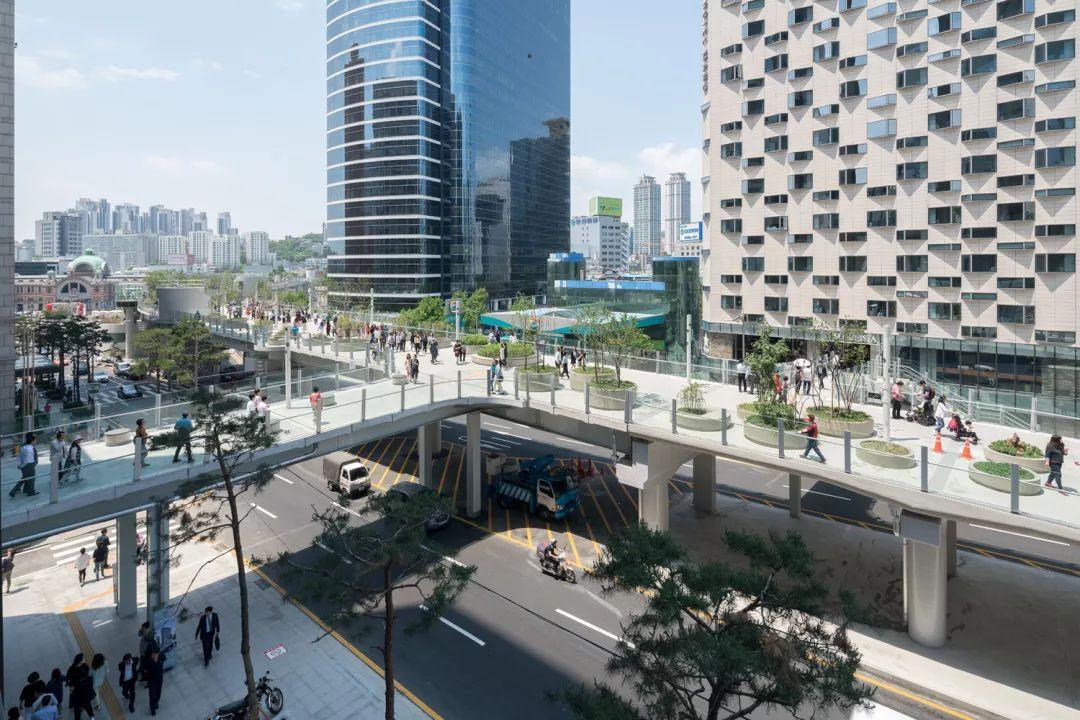 seoullo skygarden,首尔在 james corner 设计的纽约高线公园(high