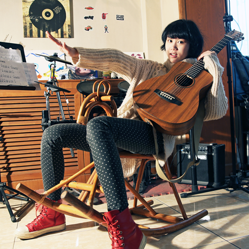 95后歌手李文琦:"失学"少女唱摇滚