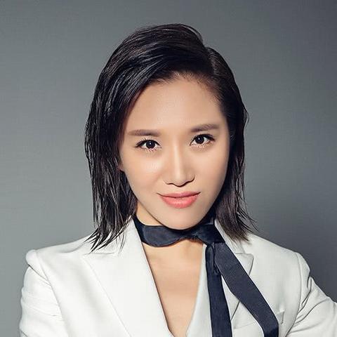 胡杨林大陆女歌手