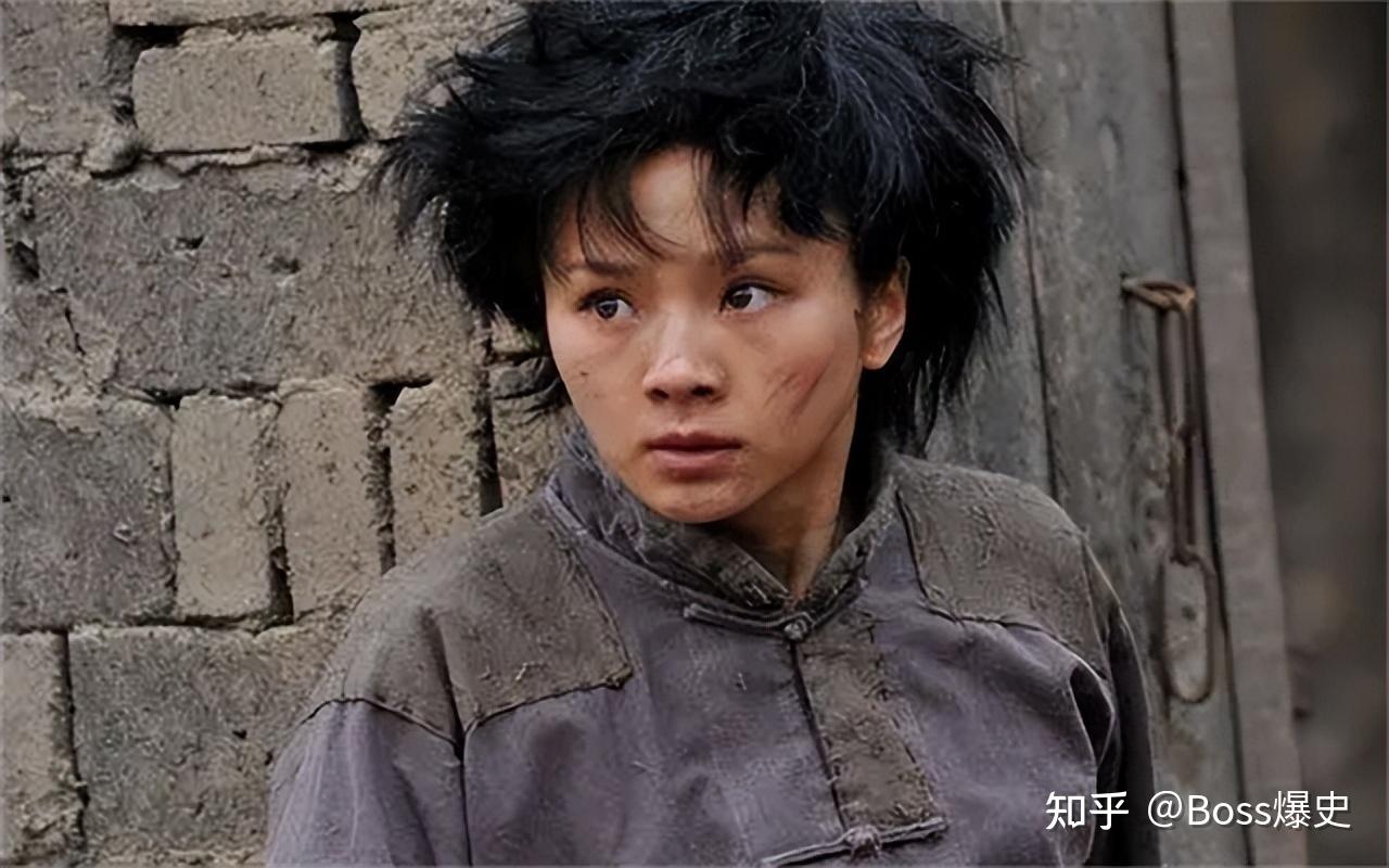 1937年,女乞丐求见杜月笙被管家嫌弃,杜月笙:这女人可不简单呐! - 知乎