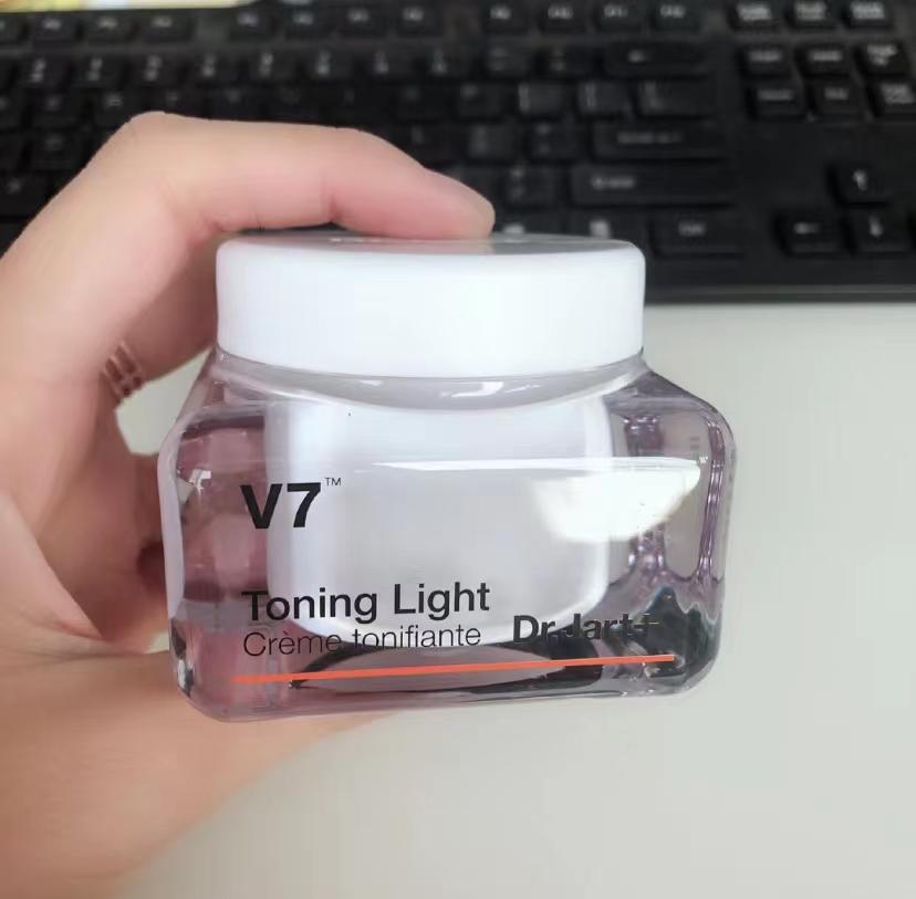 素颜霜是不是真的有用 v2-13e25648972263841789ddeb51c7fe6c_r.jpg