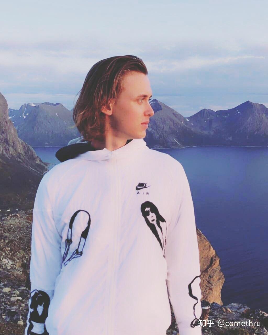 想要北欧小哥哥henrikholm高清大图