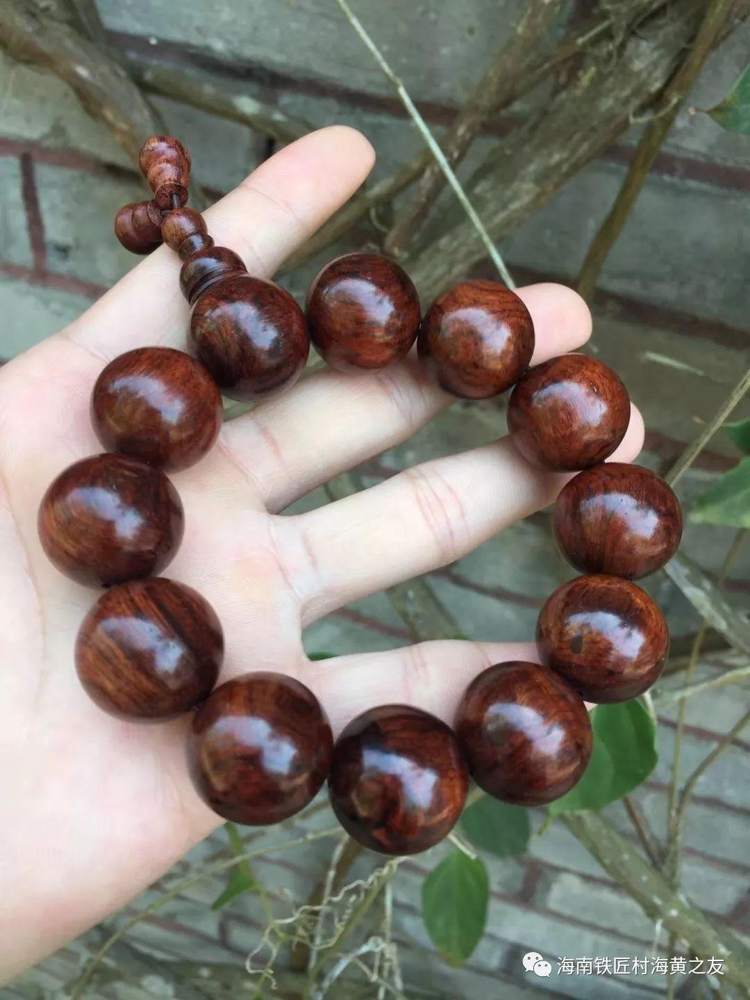 海南黄花梨的盘玩方法卯足劲搓就好吗