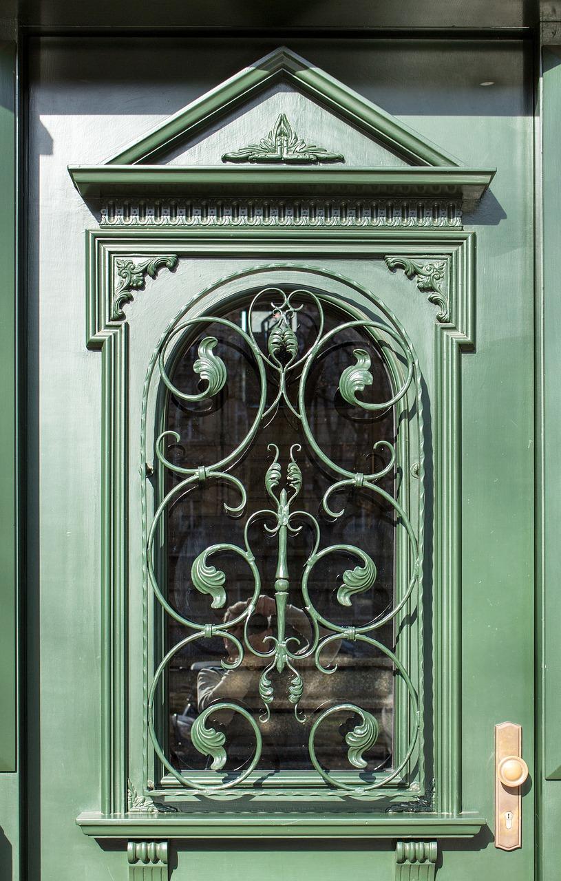 墙面用什么打磨