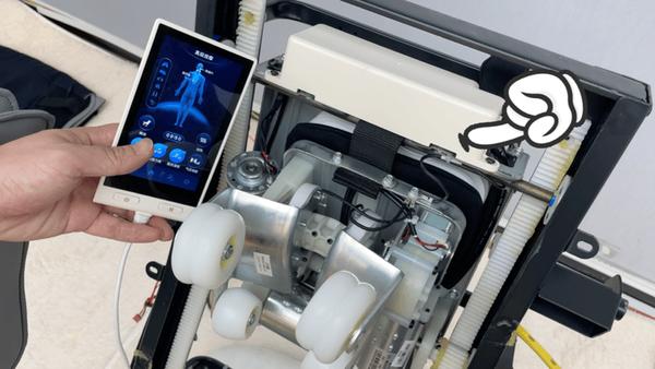 【按摩椅真机实拆】配置好还是营销猛,大品牌好还是网红靓,买按摩椅前