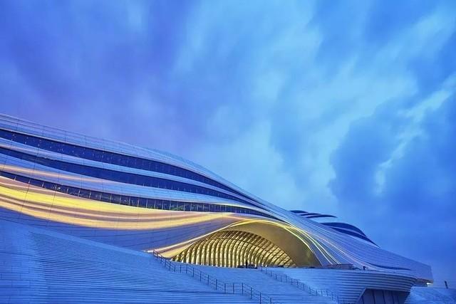 松下投影亮相丝绸之路国际文化交流中心