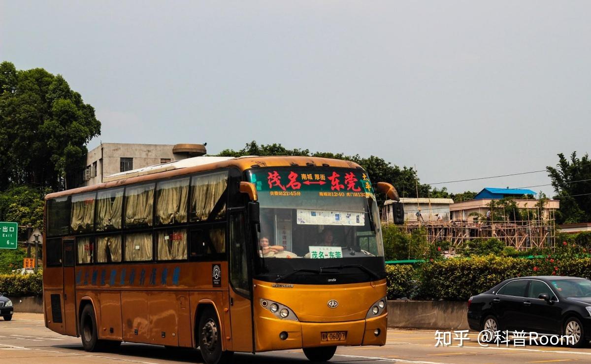 一度风靡全国的卧铺大巴，曾经是一票难求，如今却被全面禁止 知乎 