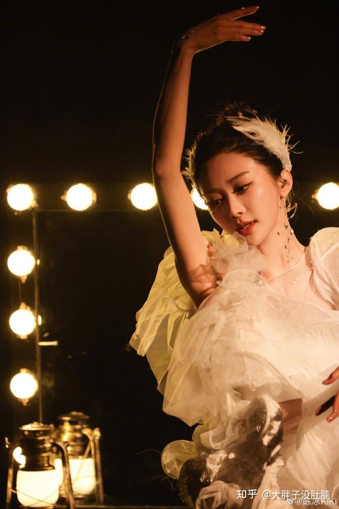 photo from 陈冰kiki@微博陈冰近期在《乘风2023》大显身手,最新一场